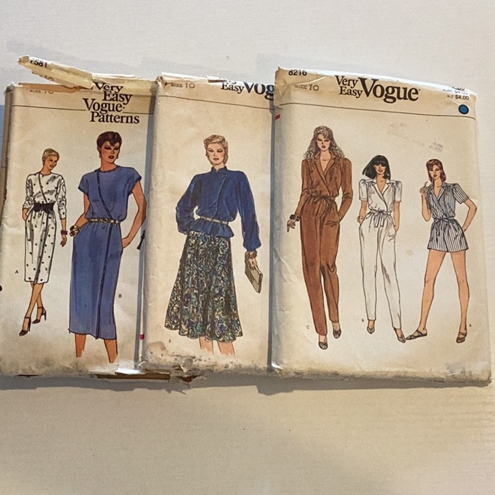 3 Vogue Very Easy Patterns size 10